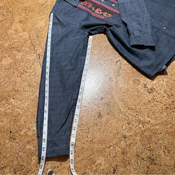 Sundance Nevarre Embroidered Chambray Western Button Down Shirt Sz M - Picture 13 of 16